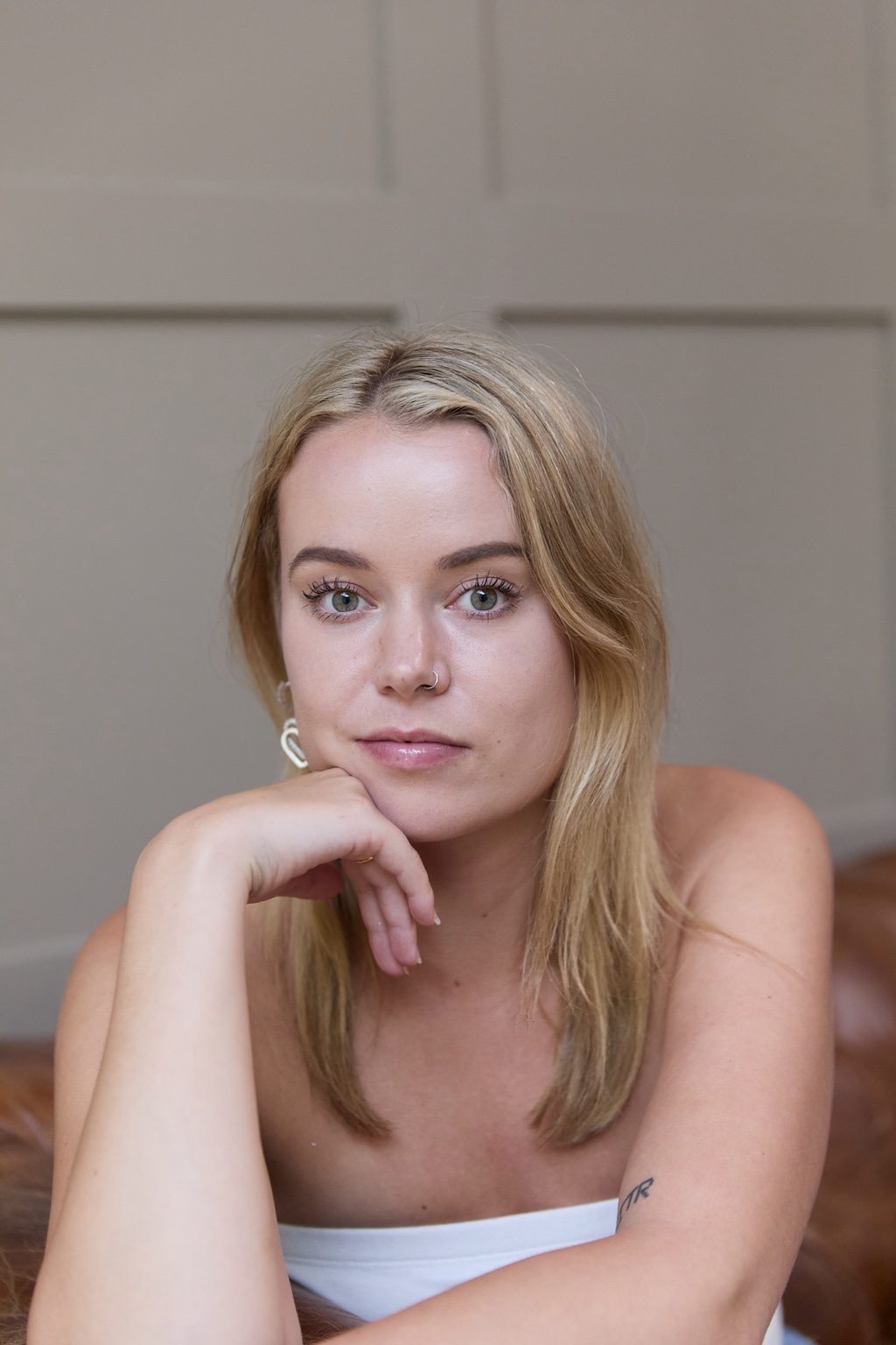 Natural close portrait of Niamh